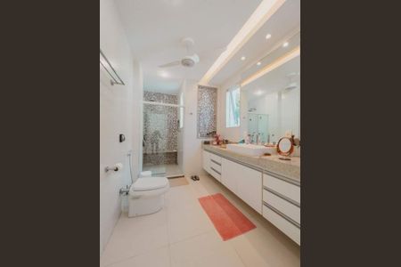 Casa à venda com 630m², 4 quartos e 4 vagas
