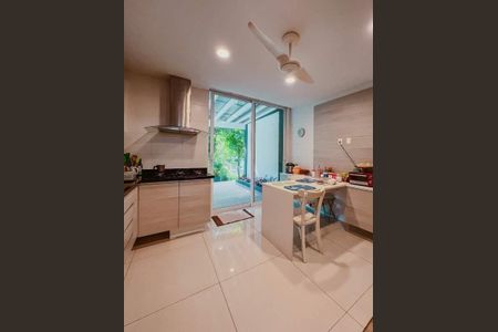 Casa à venda com 630m², 4 quartos e 4 vagas