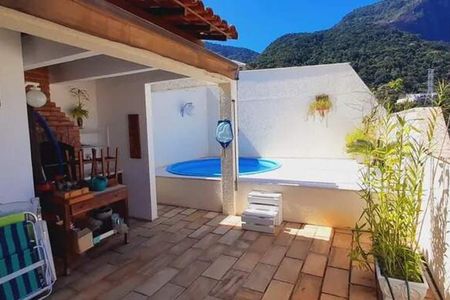 Apartamento à venda com 171m², 2 quartos e sem vaga