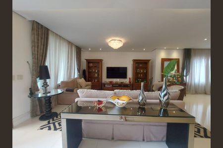 Casa à venda com 473m², 4 quartos e 6 vagas