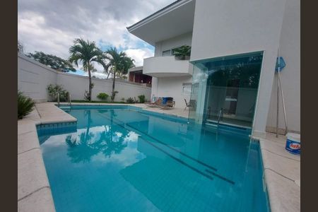 Casa à venda com 473m², 4 quartos e 6 vagas