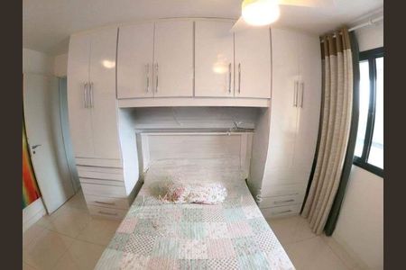 Apartamento à venda com 72m², 2 quartos e 1 vaga