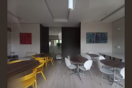 Apartamento à venda com 72m², 2 quartos e 1 vaga