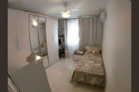 Apartamento à venda com 72m², 2 quartos e 1 vaga