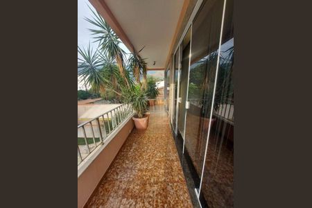 Casa à venda com 437m², 5 quartos e 4 vagas