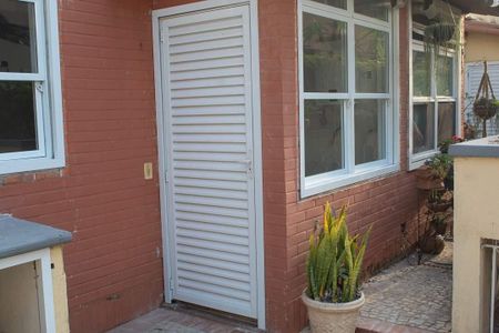 Casa à venda com 220m², 4 quartos e 2 vagas