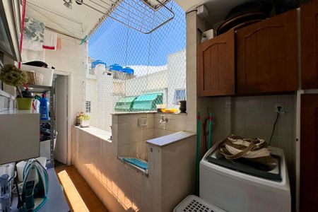 Apartamento à venda com 169m², 3 quartos e 1 vagaÁrea de Serviço