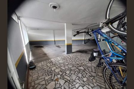 Apartamento à venda com 64m², 2 quartos e 1 vaga