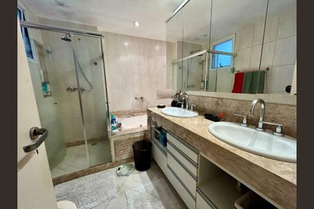Apartamento à venda com 320m², 5 quartos e 2 vagas