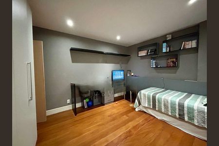 Apartamento à venda com 320m², 5 quartos e 2 vagas