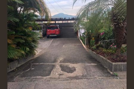 Casa à venda com 670m², 4 quartos e 8 vagas