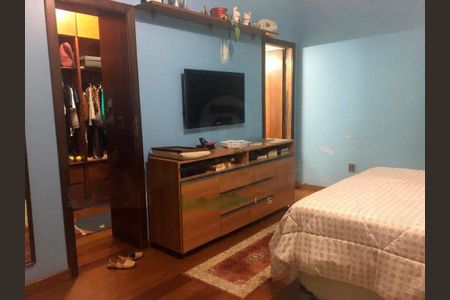 Casa à venda com 670m², 4 quartos e 8 vagas