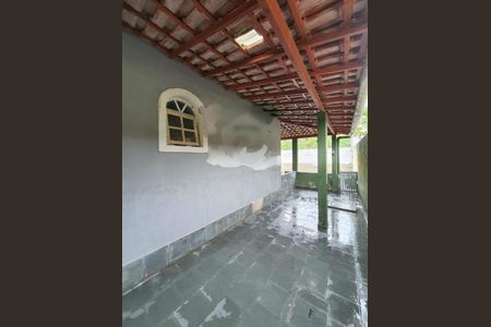 Casa à venda com 286m², 4 quartos e 2 vagas