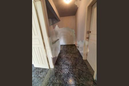 Casa à venda com 286m², 4 quartos e 2 vagas