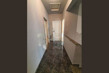 Casa à venda com 286m², 4 quartos e 2 vagas