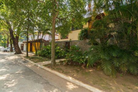Casa à venda com 1005m², 5 quartos e 12 vagas