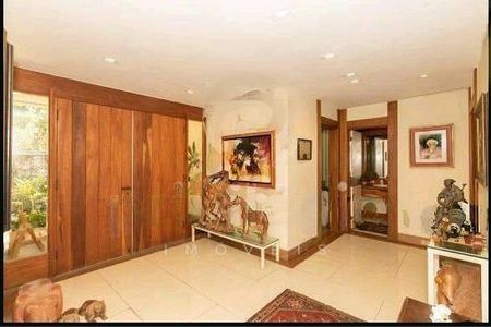 Casa à venda com 1005m², 5 quartos e 12 vagas