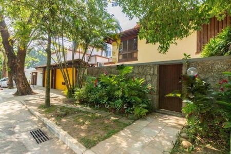 Casa à venda com 1005m², 5 quartos e 12 vagas