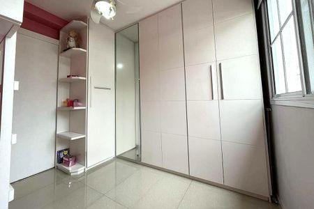 Casa à venda com 172m², 3 quartos e 2 vagas