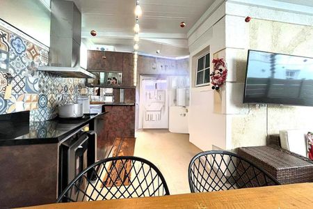 Casa à venda com 172m², 3 quartos e 2 vagas