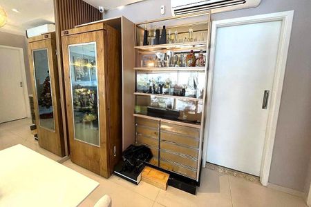 Casa à venda com 172m², 3 quartos e 2 vagas