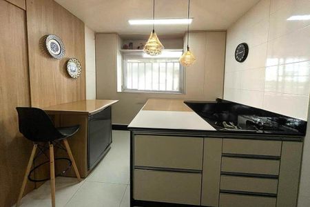 Casa à venda com 172m², 3 quartos e 2 vagas
