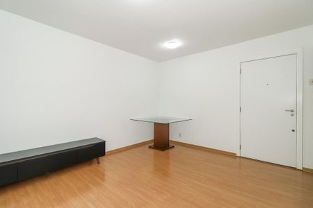 Apartamento para alugar com 75m², 3 quartos e 1 vagaSala