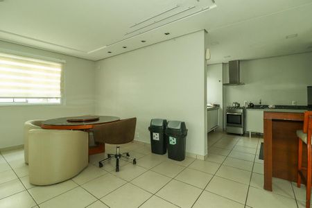 Apartamento para alugar com 75m², 3 quartos e 1 vaga Apartamento para alugar com 75m², 3 quartos e 1 vagaÁrea comum - Salão de festas