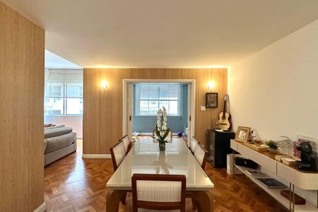 Apartamento à venda com 220m², 4 quartos e 1 vagaSala
