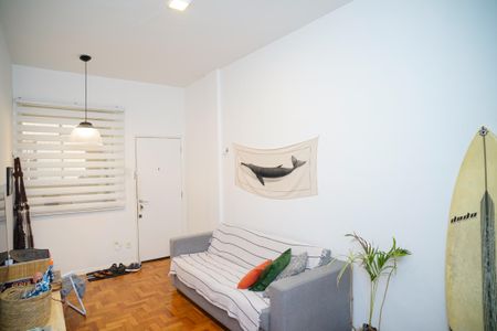 Apartamento à venda com 76m², 2 quartos e sem vaga Apartamento à venda com 76m², 2 quartos e sem vagaSala