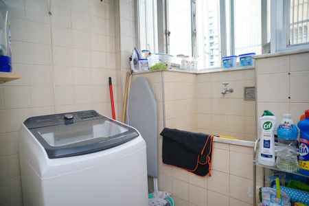 Apartamento à venda com 76m², 2 quartos e sem vaga Apartamento à venda com 76m², 2 quartos e sem vagaÁrea de Serviço