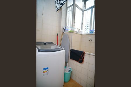 Apartamento à venda com 76m², 2 quartos e sem vaga Apartamento à venda com 76m², 2 quartos e sem vagaÁrea de Serviço