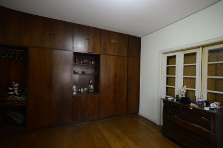 Casa à venda com 392m², 3 quartos e 3 vagasQuarto 1