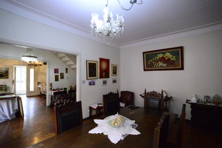 Casa à venda com 392m², 3 quartos e 3 vagasSala