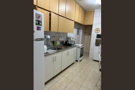 Apartamento à venda com 120m², 3 quartos e sem vagaCozinha