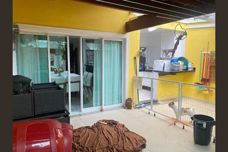 Casa à venda com 126m², 3 quartos e 2 vagas