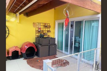 Casa à venda com 126m², 3 quartos e 2 vagas