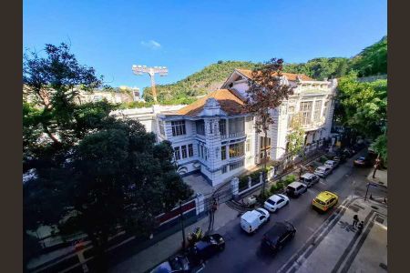 Apartamento à venda com 83m², 2 quartos e sem vaga