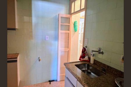 Apartamento à venda com 83m², 2 quartos e sem vaga