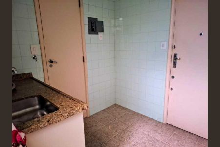 Apartamento à venda com 83m², 2 quartos e sem vaga