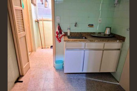 Apartamento à venda com 83m², 2 quartos e sem vaga
