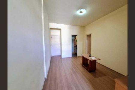 Apartamento à venda com 83m², 2 quartos e sem vaga