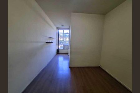 Apartamento à venda com 83m², 2 quartos e sem vaga