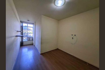 Apartamento à venda com 83m², 2 quartos e sem vaga