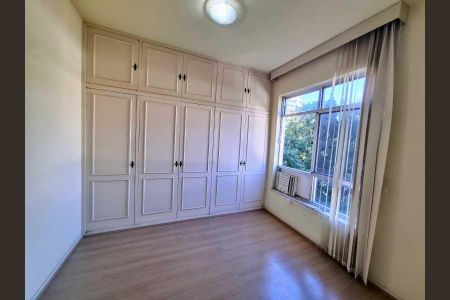 Apartamento à venda com 83m², 2 quartos e sem vaga