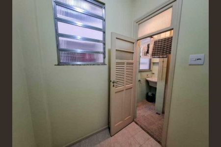 Apartamento à venda com 83m², 2 quartos e sem vaga