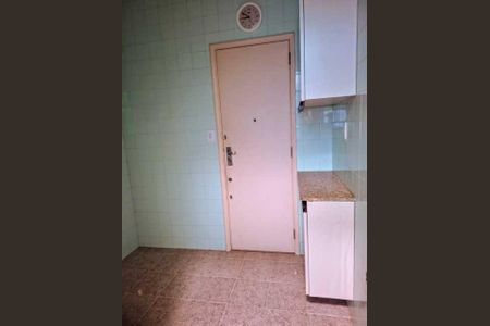 Apartamento à venda com 83m², 2 quartos e sem vaga