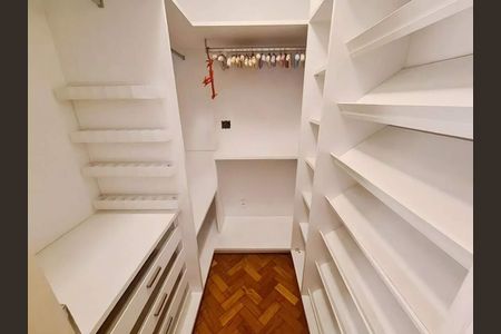 Apartamento à venda com 172m², 4 quartos e 1 vaga