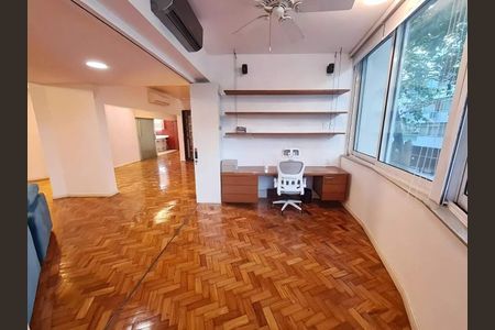Apartamento à venda com 172m², 4 quartos e 1 vaga