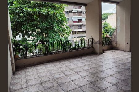 Apartamento à venda com 150m², 3 quartos e 3 vagas